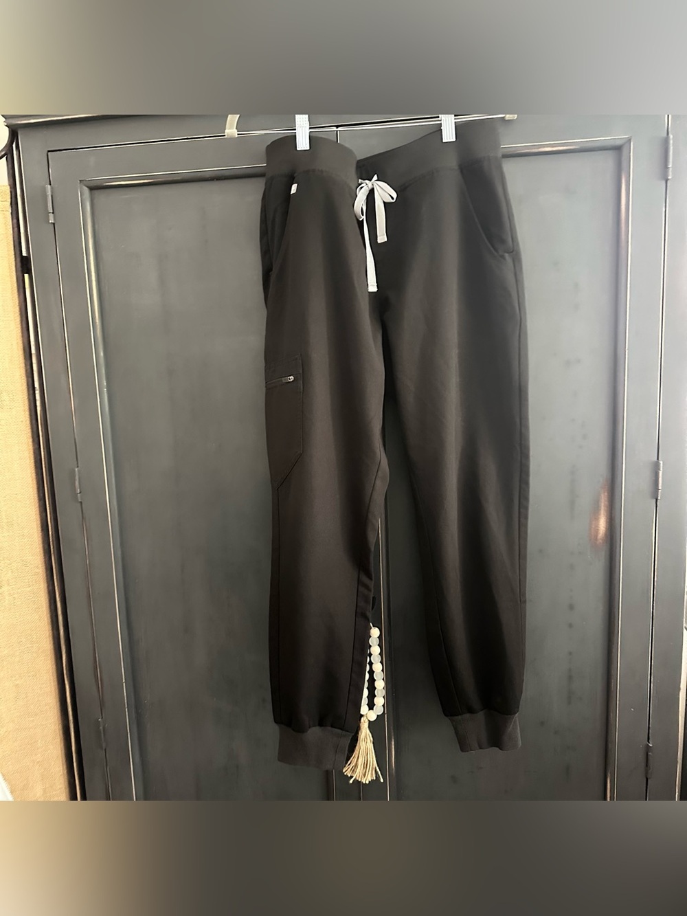 Figs Women’s Black Jogger Scrub Pants - MP EUC!